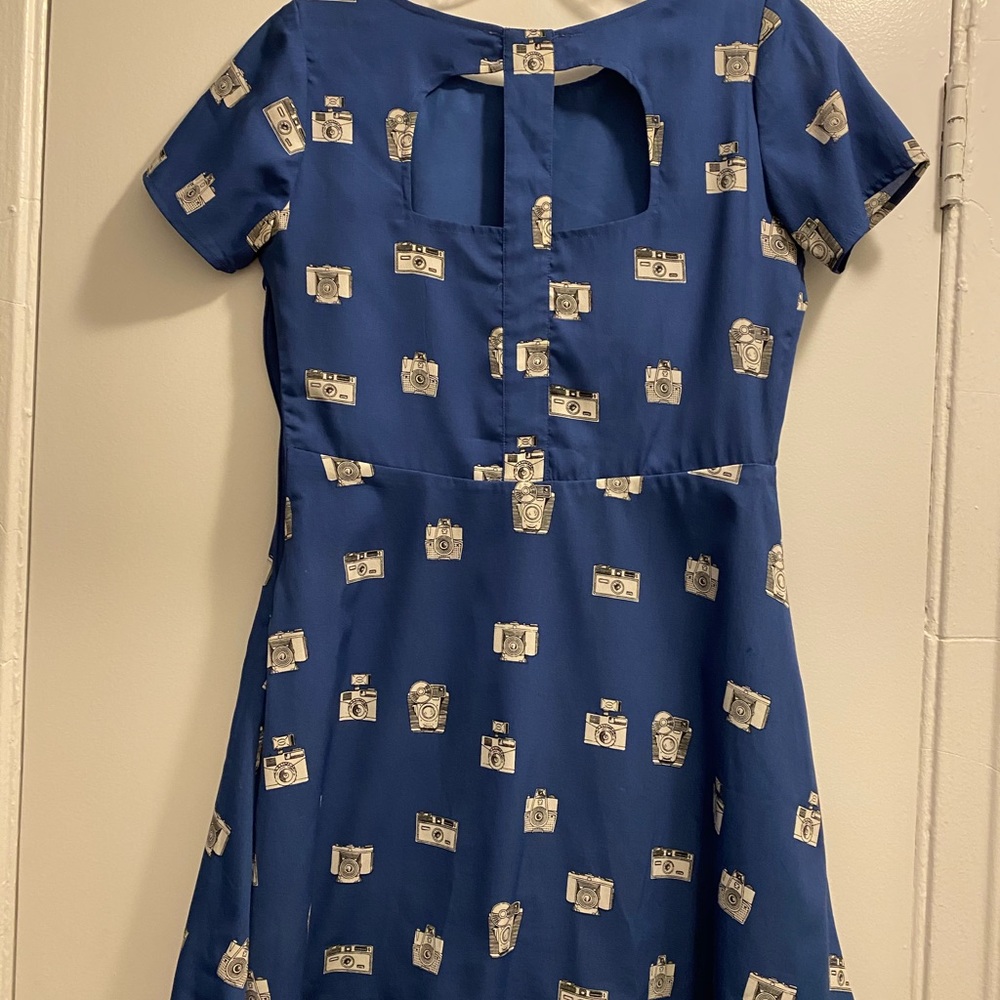 Dejavu camera dress size 8